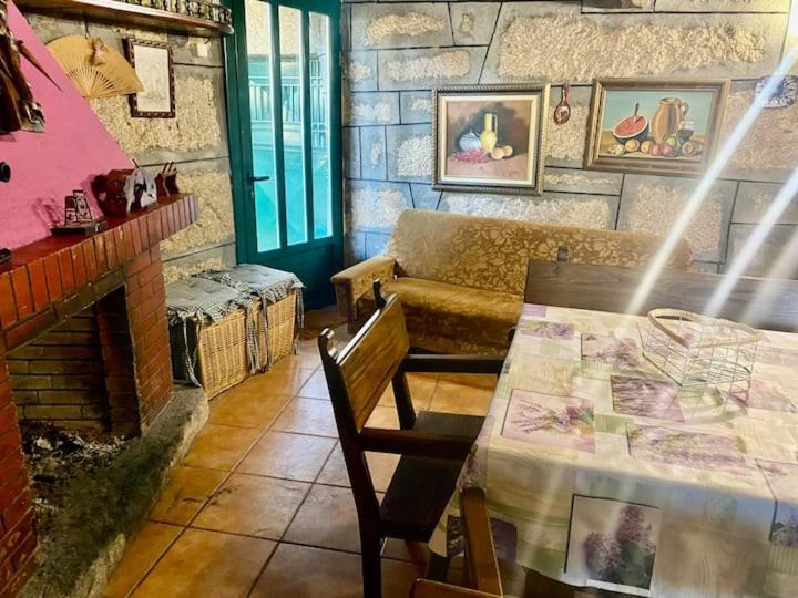Alojamiento Entero Con Piscina Y Jardin. Ourense Zewnętrze zdjęcie